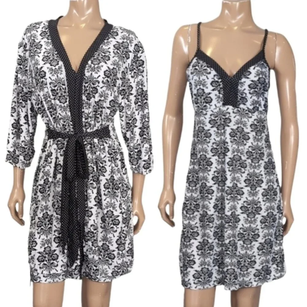 💠Laura Ashley Sleepwear Set Womens Size Large Black White Damask Robe Dress PJs - Picture 1 of 14